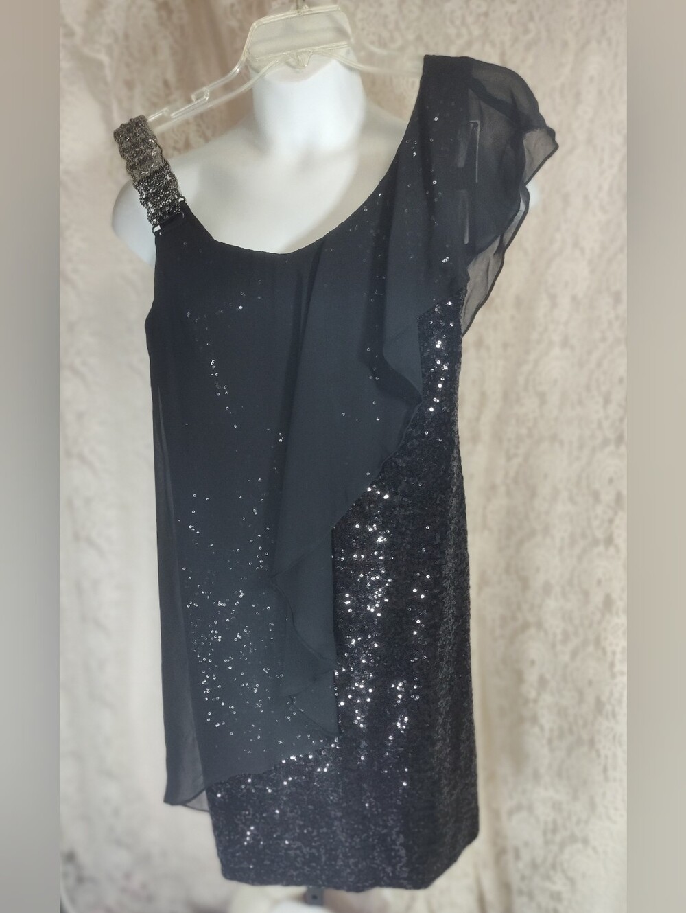 Betsy & Adam Black One-Shoulder Sequin & Chiffon Camisole